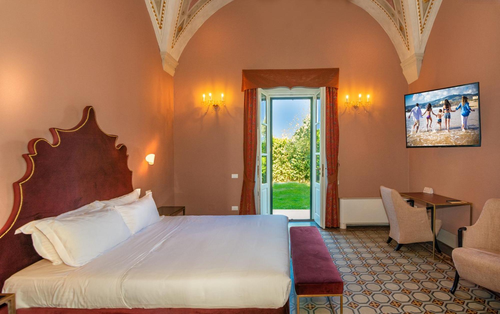 Hotel Villa San Michele Lucca Bagian luar foto